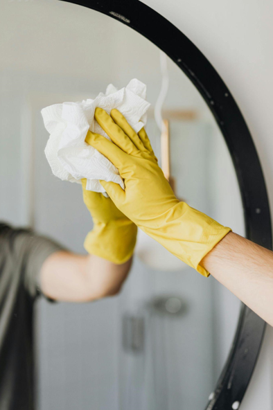 cleaning windows in bathrooms